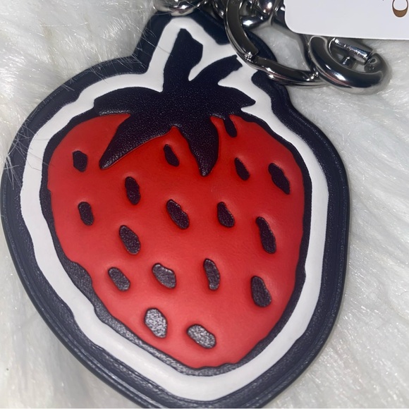 Coach strawberry charm keychain New - Picture 1 of 9